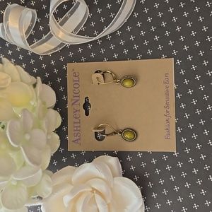 Ashley Nicole Vintage Style Antique Matte Gold Olive Cabochon Drop Earrings